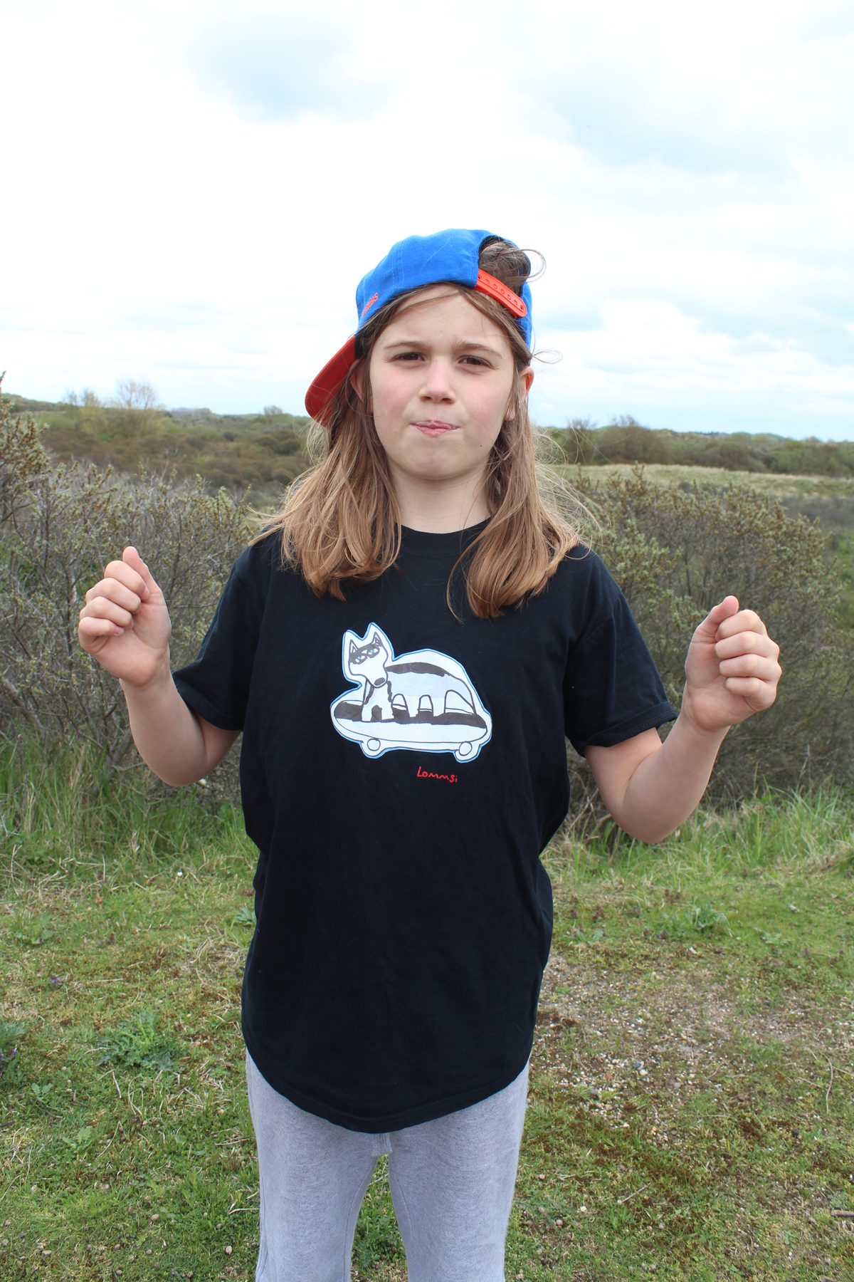 Wearing the T-shirt in the dunes